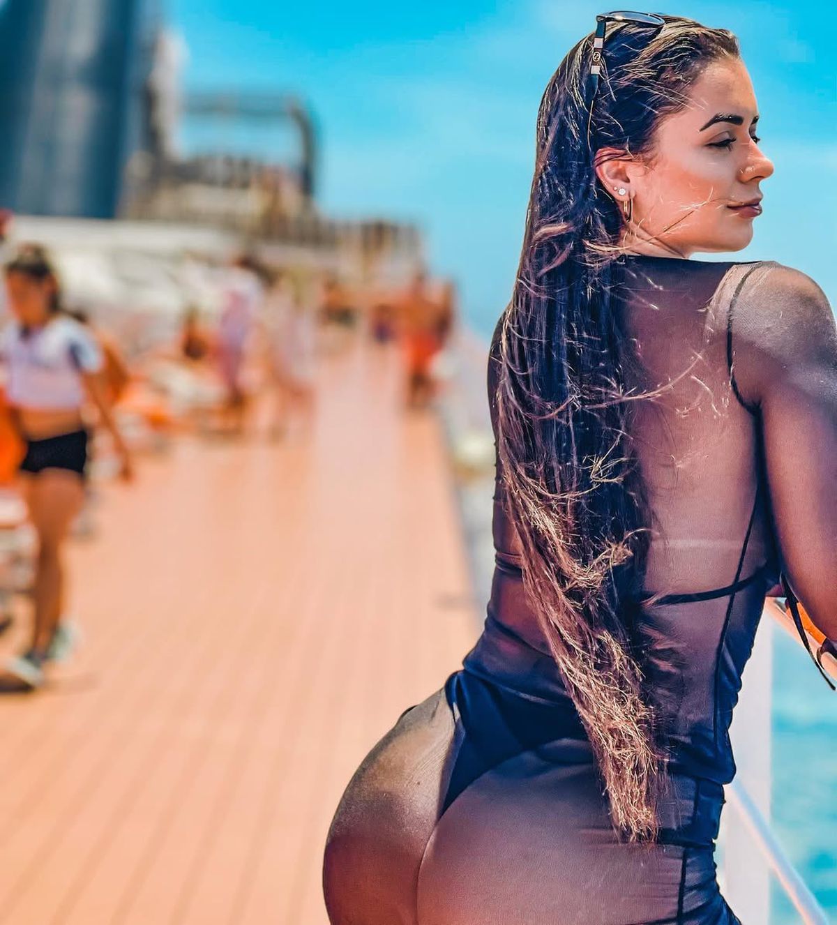 Karina Alexandre, soția lui Deyverson