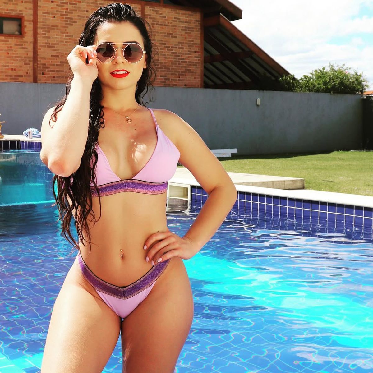 Karina Alexandre, soția lui Deyverson