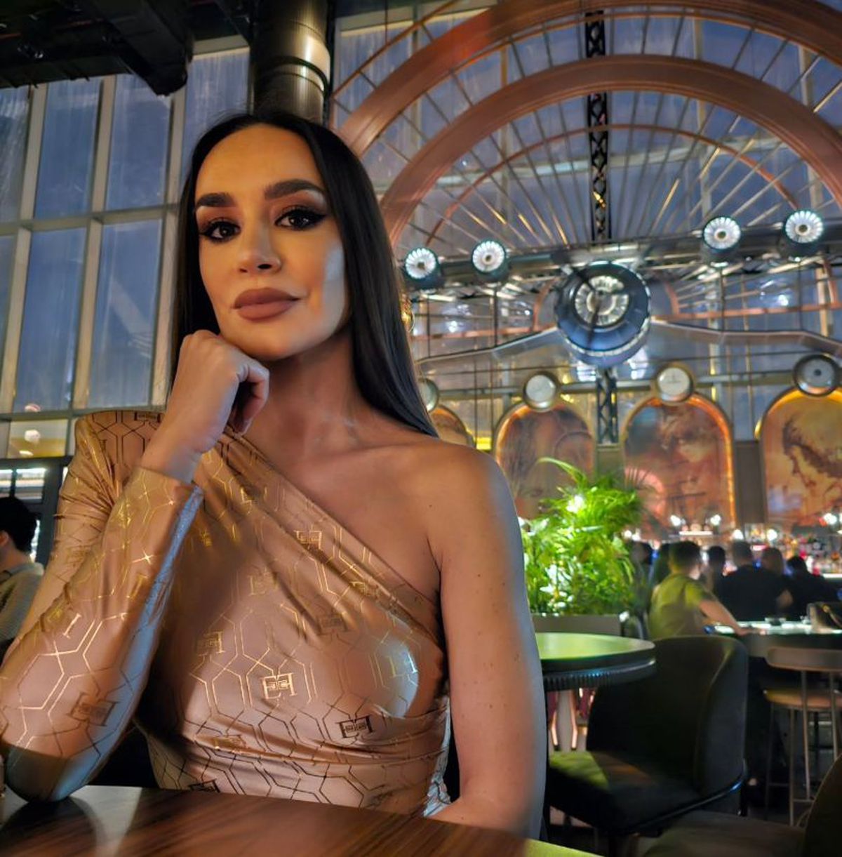 Jurnalista s-a îndrăgostit în cantonamentul lui CFR Cluj: „El m-a abordat. Era foarte sigur pe el”