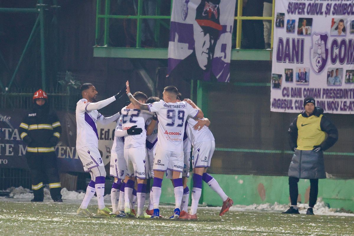 Micovschi a învins-o pe FCSB și a transmis un mesaj către Rapid: „În sfârșit”