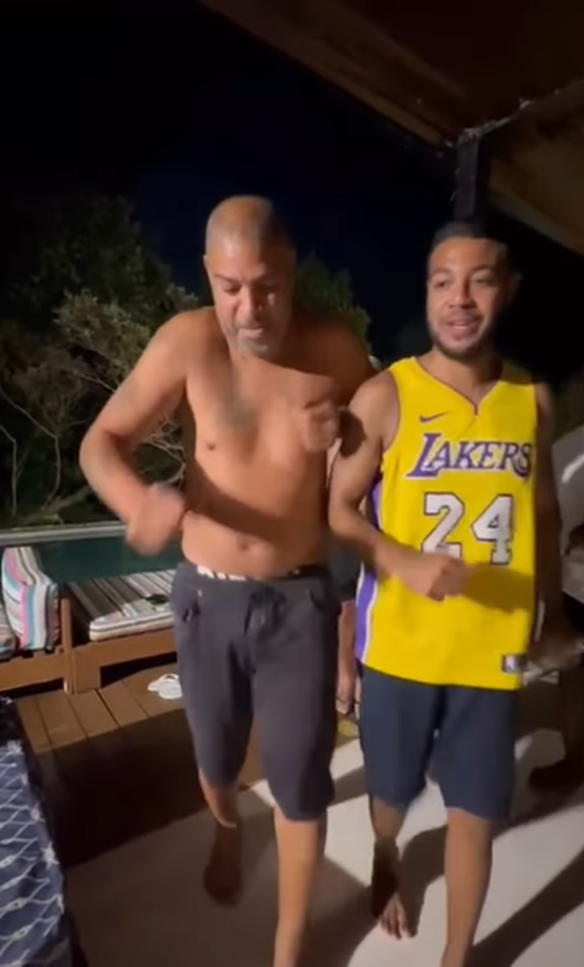 După fotbal, cucerește și străzile din Rio! Încă un episod de pomină cu „Împăratul” Adriano