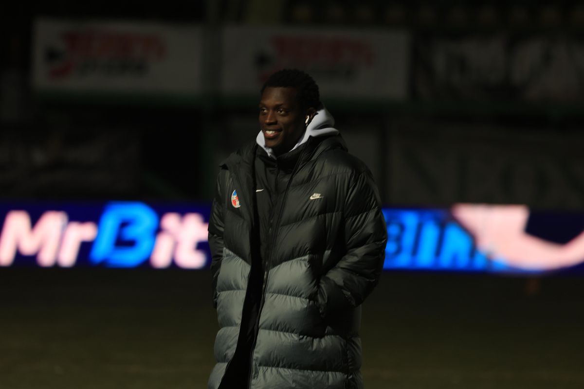 Gestul făcut de toți fotbaliștii campioanei FCSB, când au pășit pe gazonul de la Mioveni