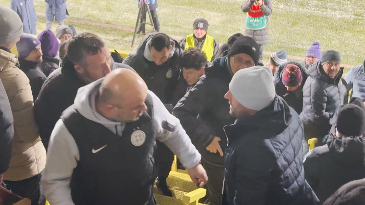 Mihai Stoica, în conflict cu spectatorii la Argeș - FCSB