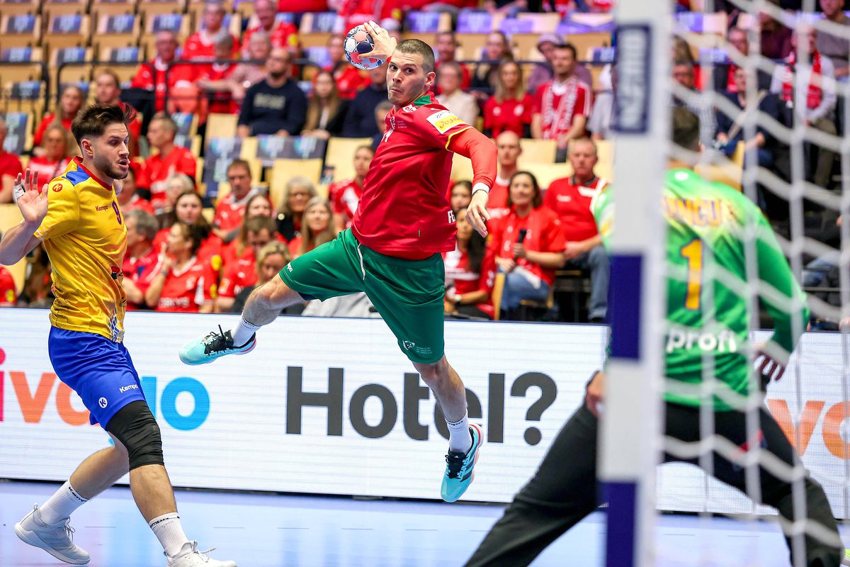 După debutul nefericit la Euro 2026, selecționerul Buricea a insistat pe un aspect: „Din acel moment, România va deveni o echipă foarte bună!”