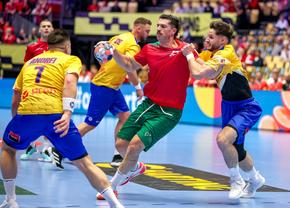 România nu s-a făcut de râs contra Portugaliei! Spectacol cu 74 de goluri la debutul în grupa de la Euro 2026 de handbal