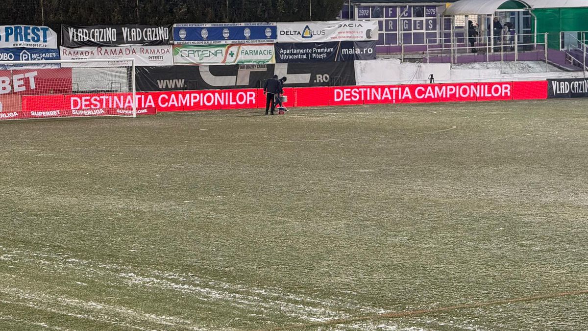 Cum se prezintă gazonul înainte de FC Argeș - FCSB