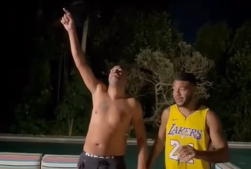 FOTO După fotbal, cucerește și străzile din Rio! Încă un episod de pomină cu „Împăratul” Adriano