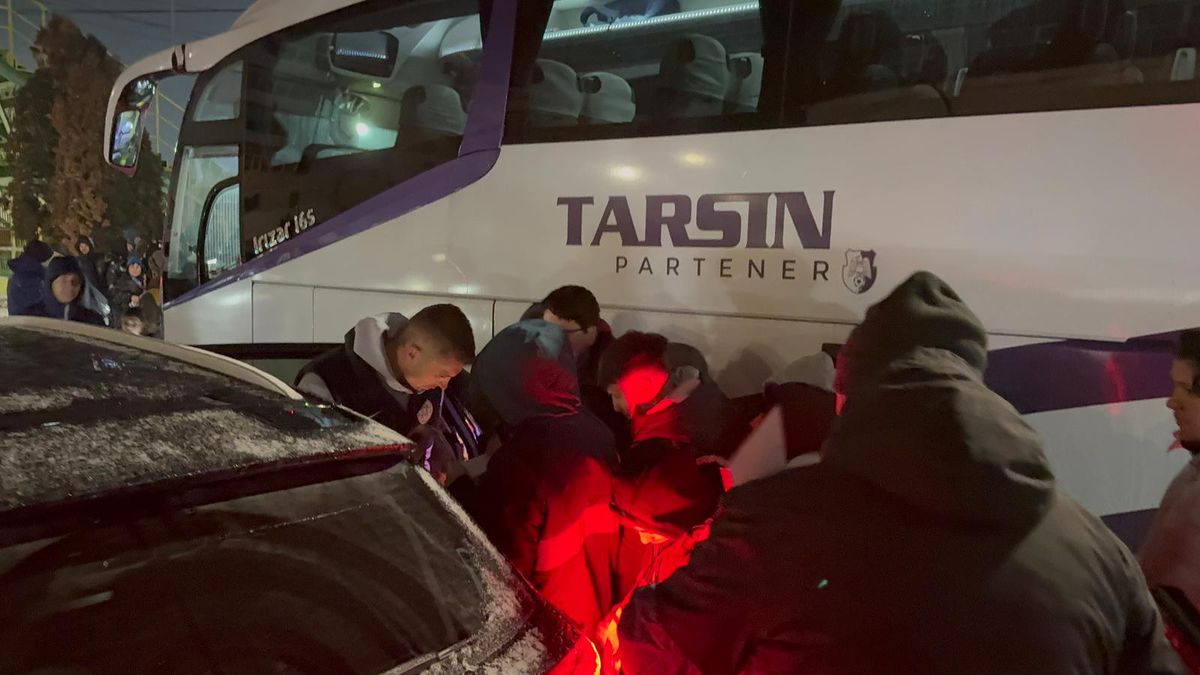 Florin Tănase n-a plecat cu autocarul echipei de la Mioveni!
