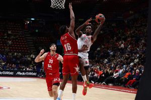 Scandal în baschet! O rețea care truca meciuri în China și NCAA, cu ajutorul unui baschetbalist din Euroligă, a fost deconspirată