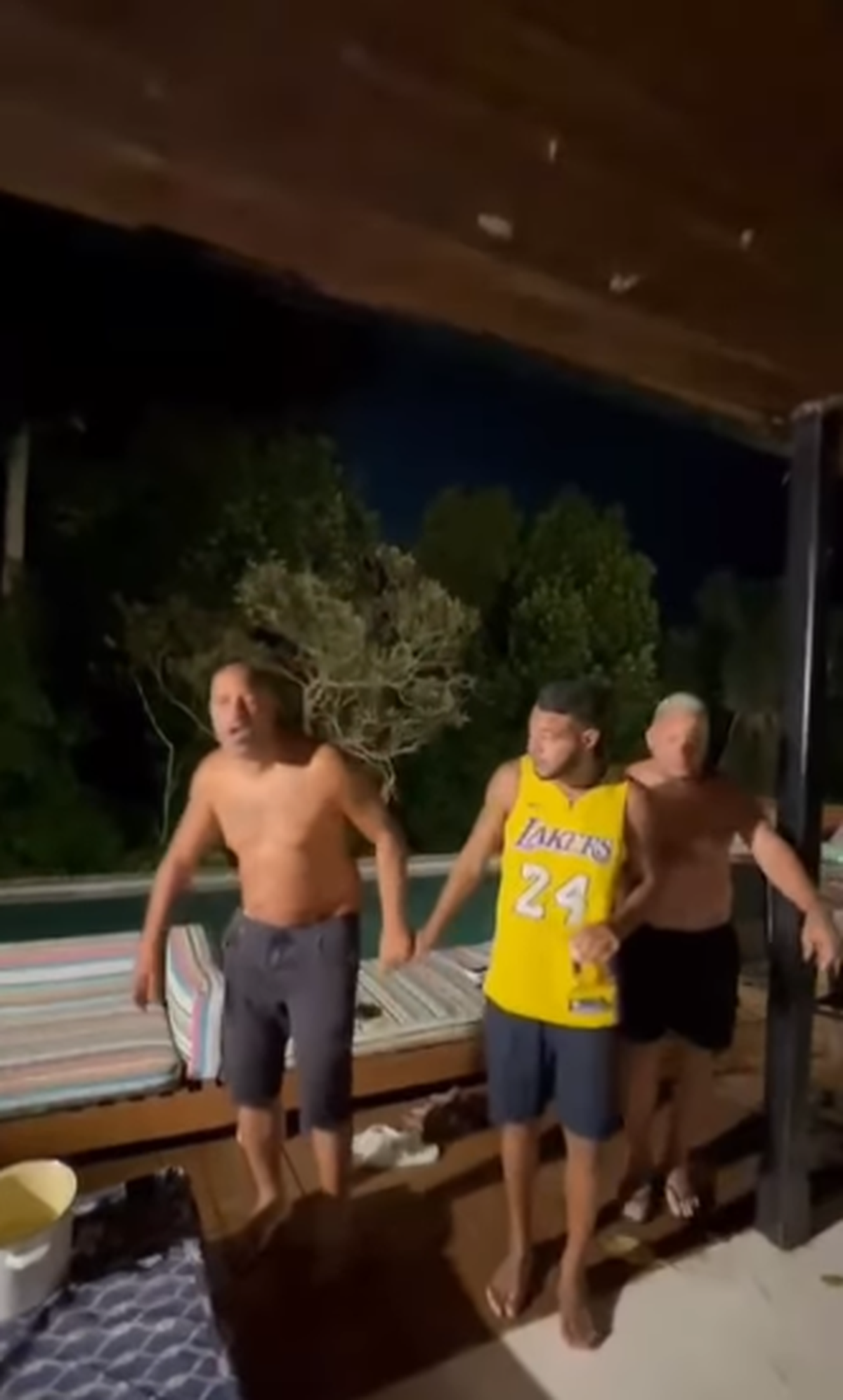 Adriano a devenit din nou viral pe rețelele sociale