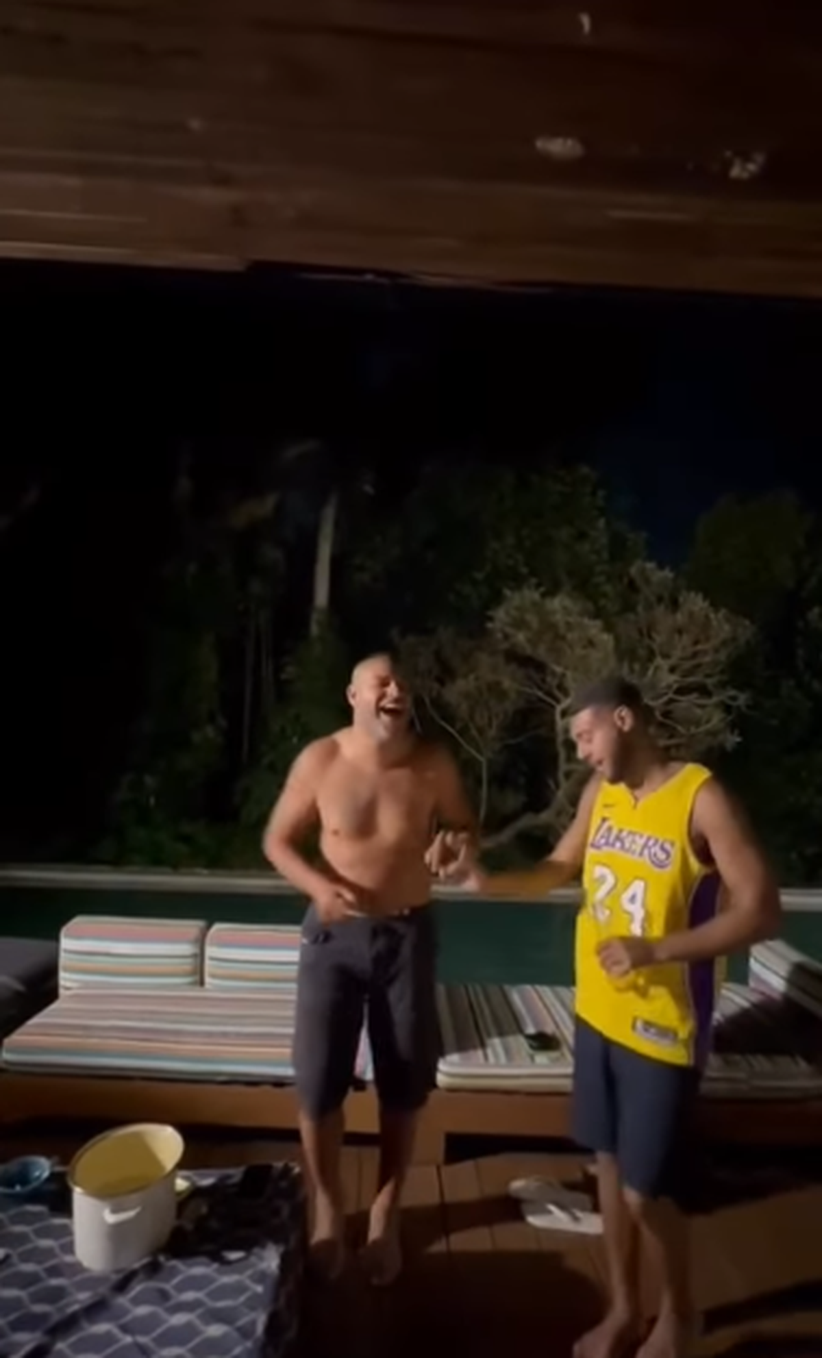 Adriano a devenit din nou viral pe rețelele sociale