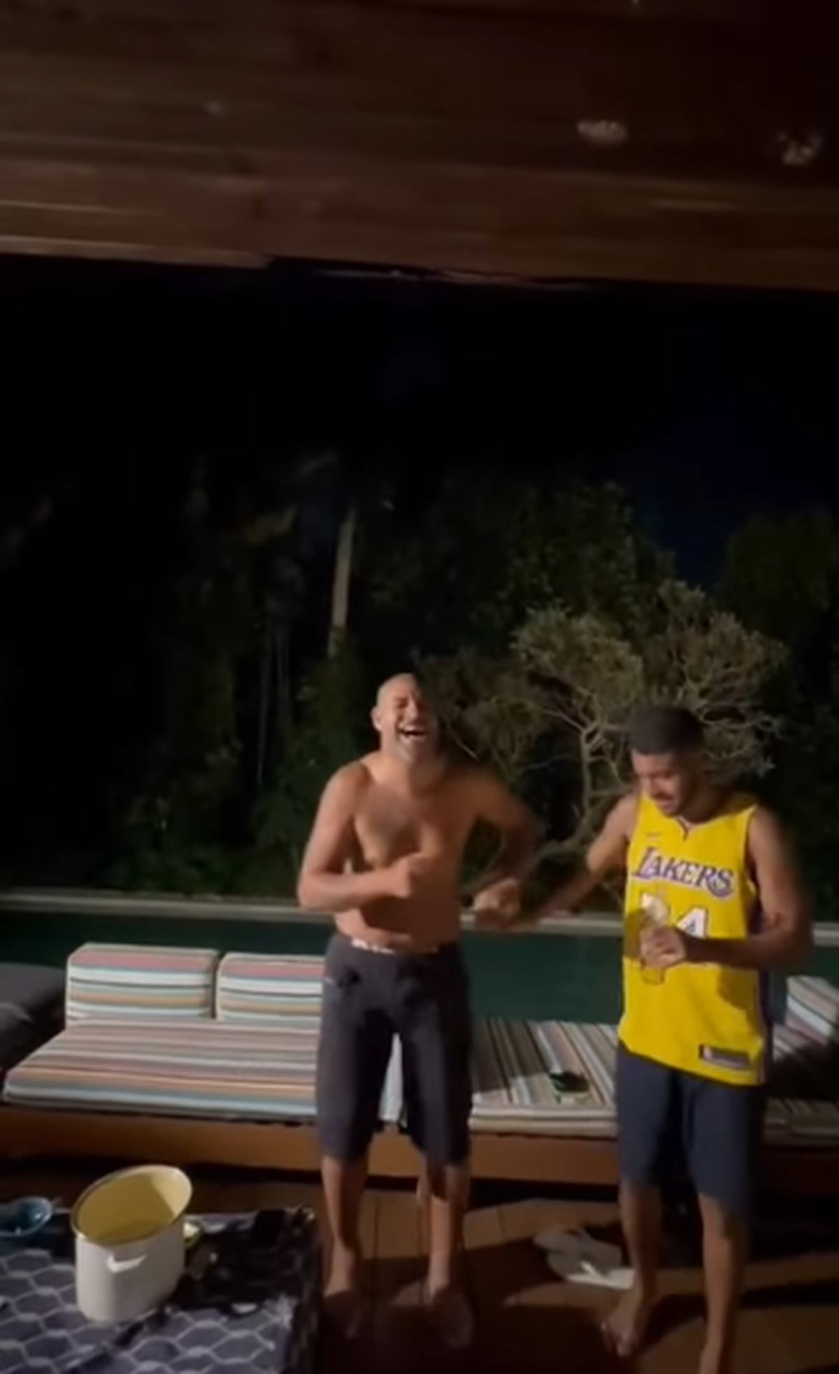 Adriano a devenit din nou viral pe rețelele sociale