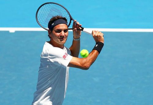 La 44 de ani, Roger Federer a revenit pe arena Rod Laver și l-a învins pe numărul 13 mondial: „Sunt foarte fericit de cum lovesc mingea”