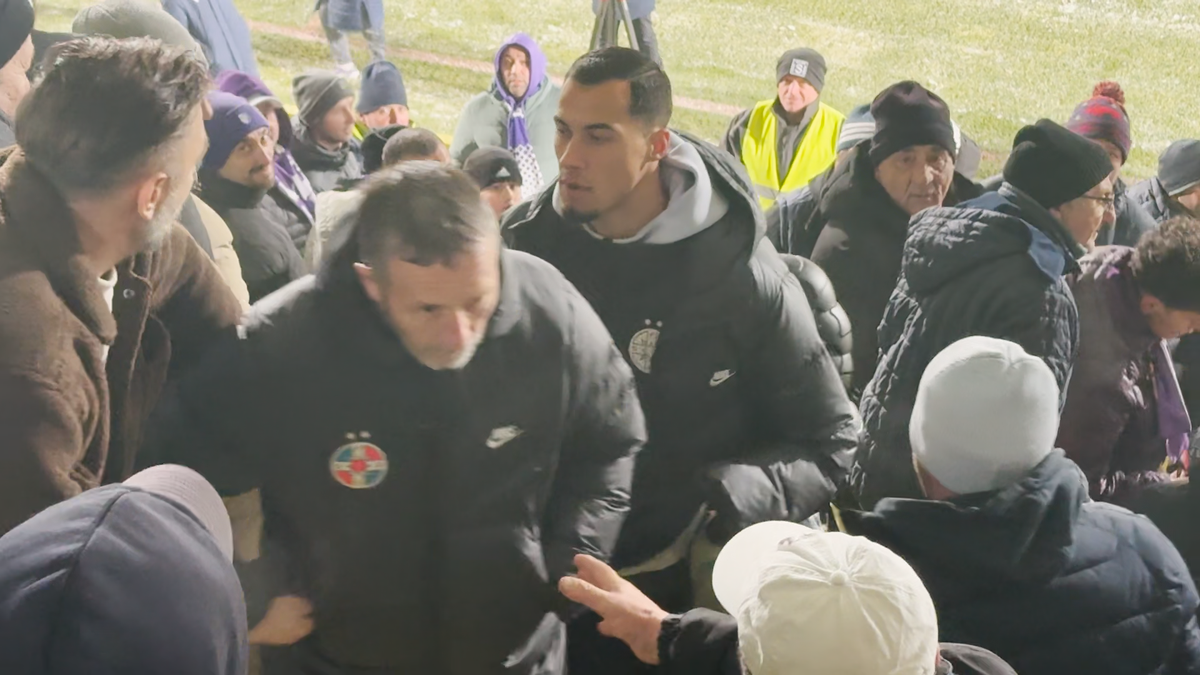 Mihai Stoica, în conflict cu spectatorii la Argeș - FCSB