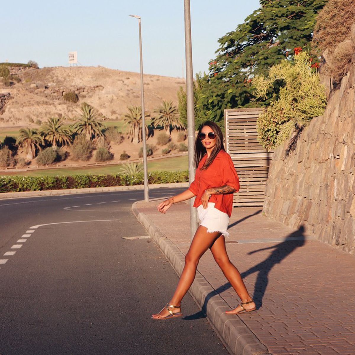 FOTO. 10 clauze pe care un fotbalist trebuie să le accepte înainte de nuntă » Iubita-influencer lansează o modă