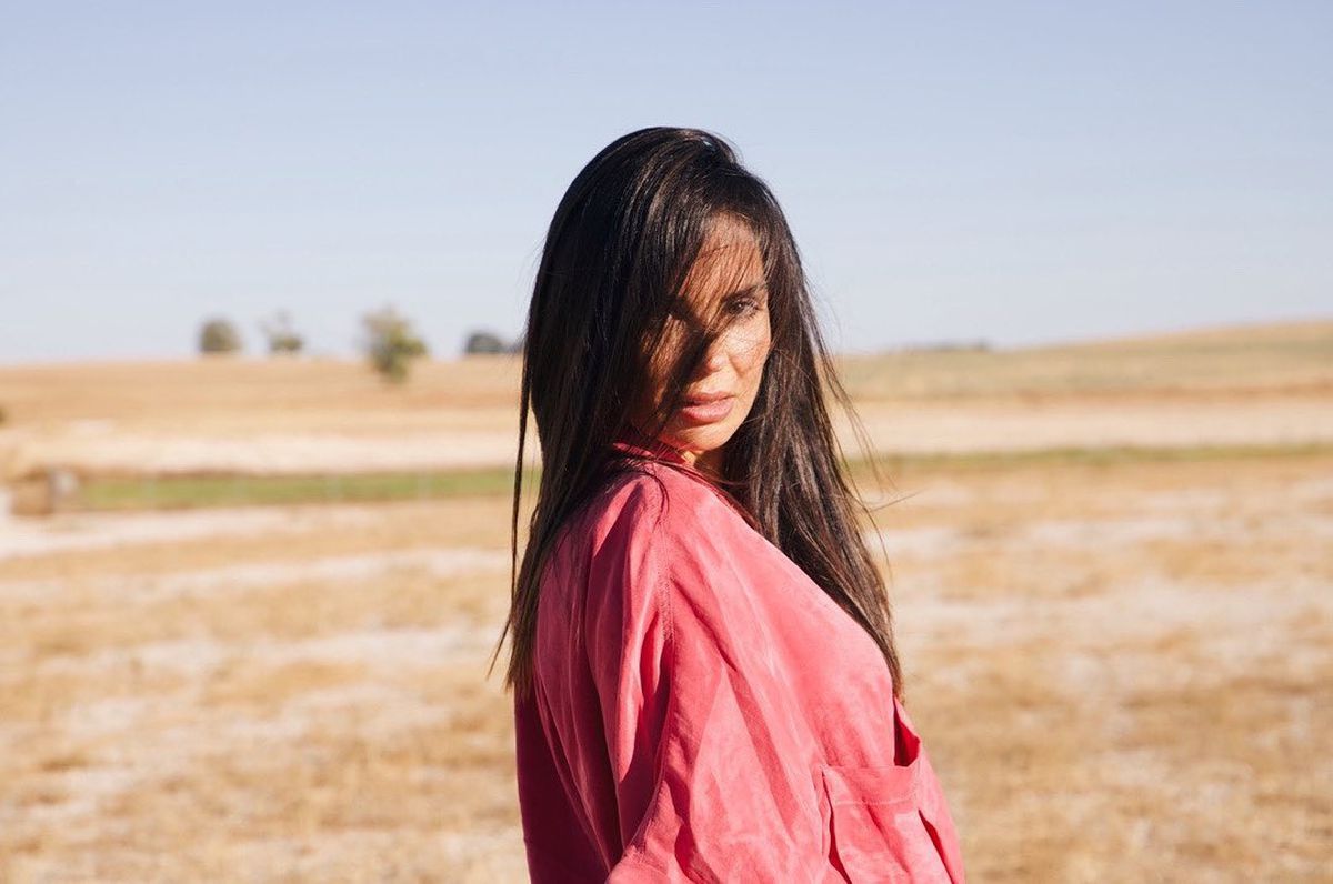 FOTO. 10 clauze pe care un fotbalist trebuie să le accepte înainte de nuntă » Iubita-influencer lansează o modă