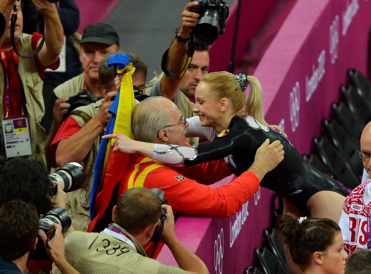 Gimnastele care au lucrat cu Octavian Bellu vorbesc despre clipele care le-au marcat