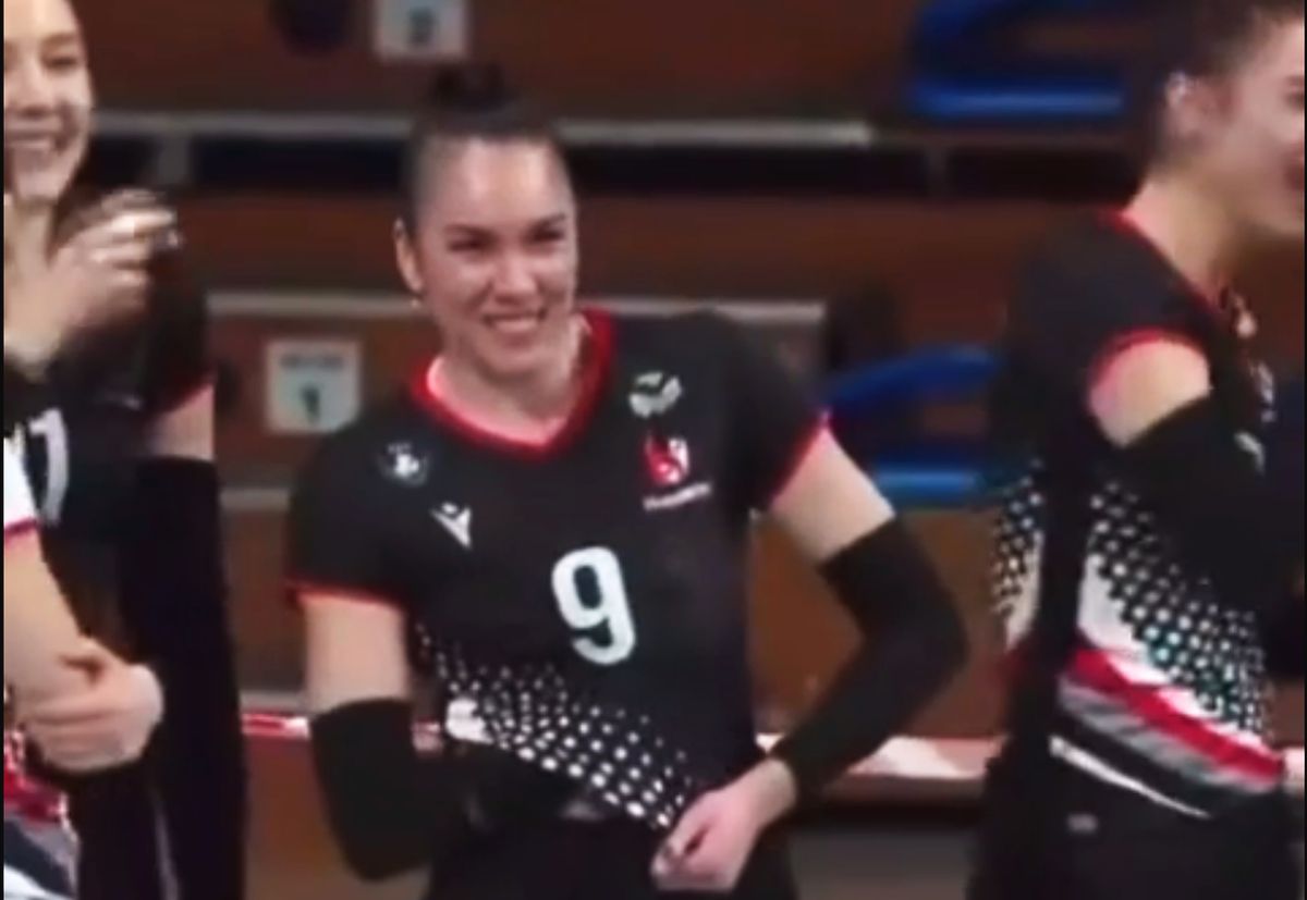 Mișcările incredibile prin care a vrut să distragă atenția în meciul din Liga Campionilor »  Ce a urmat: „Sunt copleșită”