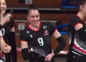 Mișcările incredibile prin care a vrut să distragă atenția în meciul din Liga Campionilor »  Ce a urmat: „Sunt copleșită”