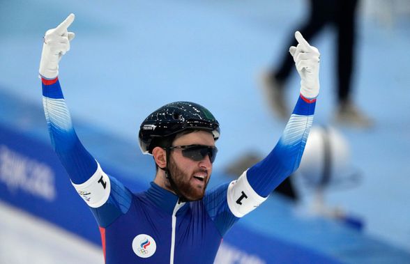 Un sportiv rus a făcut semne obscene la finalul cursei câștigate în fața americanilor, apoi și-a explicat gestul