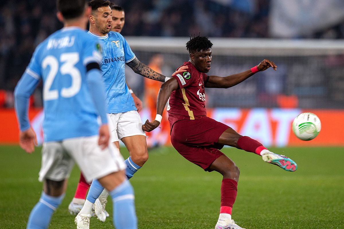 Lazio - CFR Cluj 1-0 | Immobilizați pe Olimpico » CFR a evoluat aproape tot meciul cu un om în plus, dar a fost executată de golgeterul italienilor! Totul se decide la Cluj