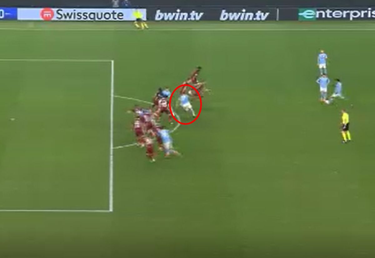 Din fază fixă, Dane?! Cine e jucătorul care l-a „trădat” pe Petrescu la golul lui Lazio