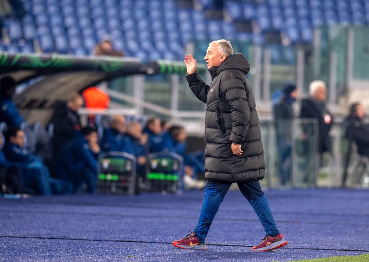 Dan Petrescu își pune vestiarul în cap după eșecul cu Lazio: „În 2019 aveam jucători mai buni” + Ce l-a întrebat Sarri imediat după meci