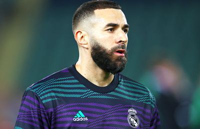 Karim Benzema a depășit orice record de Ziua Îndrăgostiților: 3 buchete de flori pentru 3 femei! 