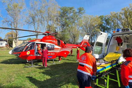 Iubita lui Eduard Florescu de la FC Botoșani a fost transportată de urgență la Iași, în stare gravă / Sursă foto: Monitorul de Botoșani