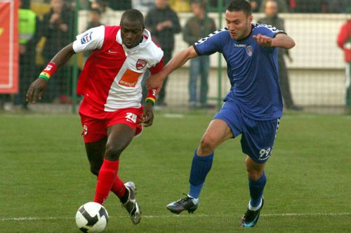 Ousmane N'Doye (stânga)/ foto: Imago Images