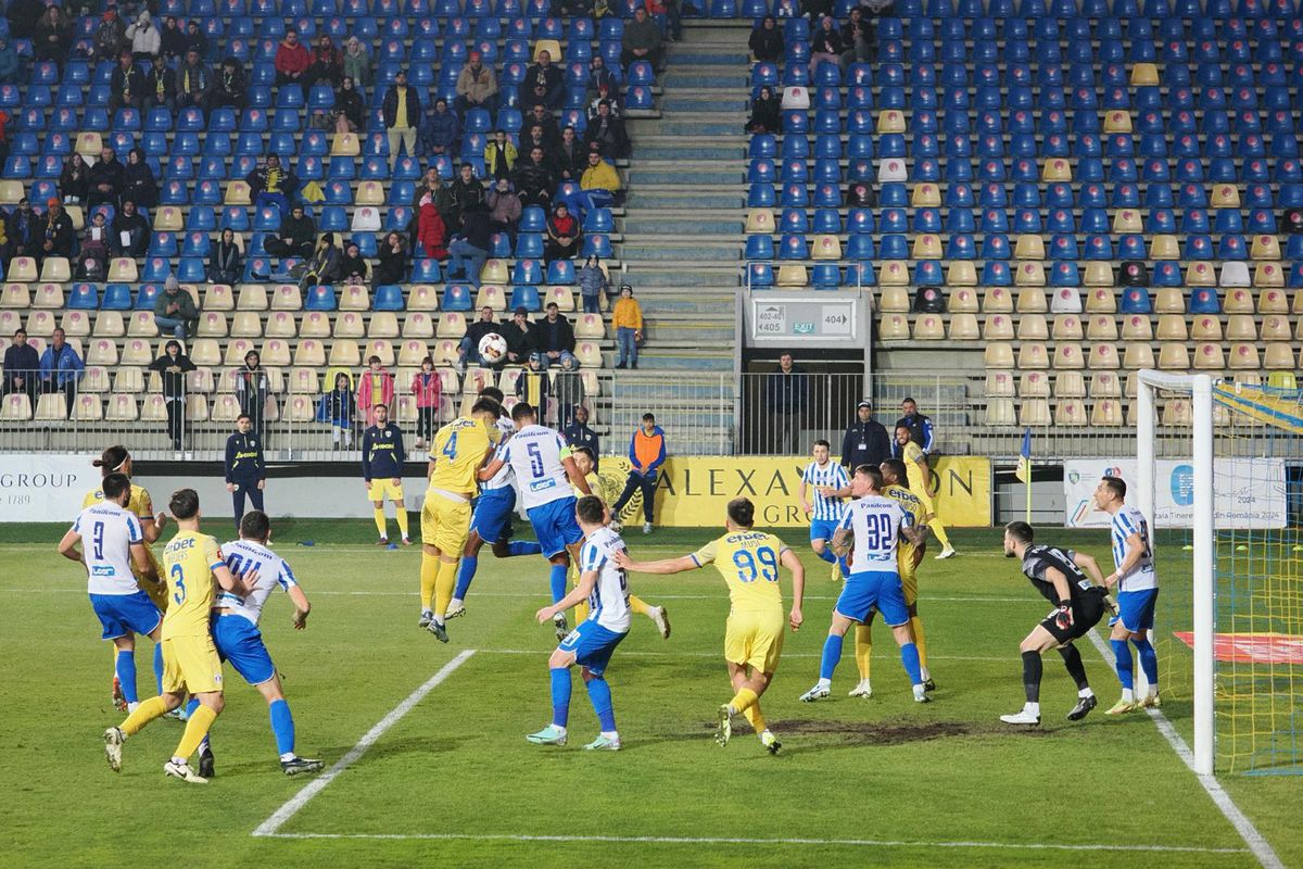 Fault Paul Papp în Petrolul - Poli Iași