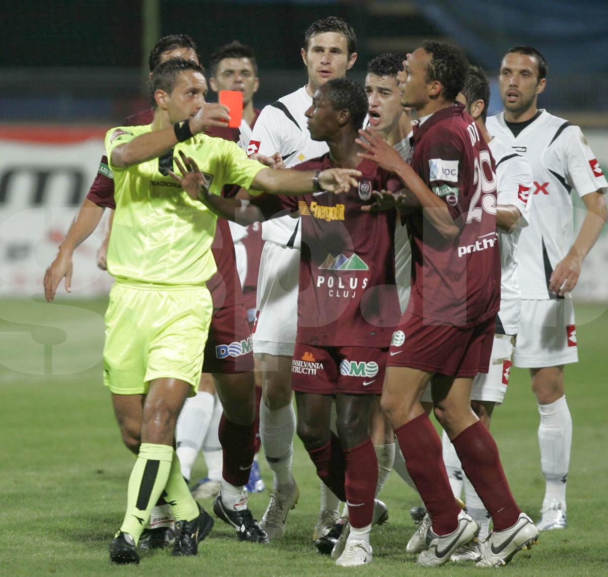 S-a retras Sebastian Colțescu, arbitrul numărul 1 all-time în Superliga: „Libertatea și demnitatea nu trebuie pierdute niciodată în viață”