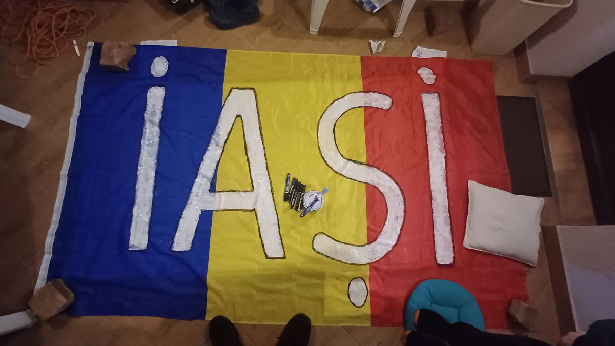 Petrolul - Poli Iași 2-1. Doi suporteri ieșeni au venit la Ploiești