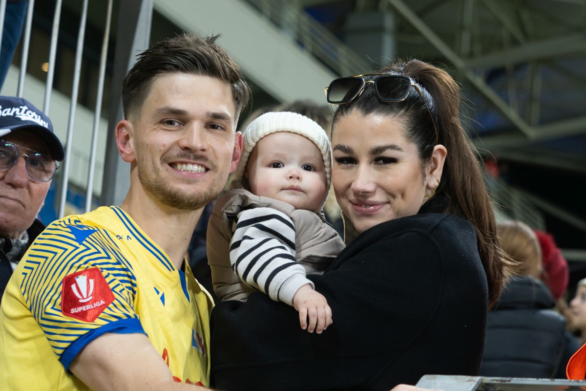 Altfel de știri de la Petrolul - Poli Iași 2-1 » Grădinița de acasă, arbitrii, „refacere” cu tobă și slănină + Andreea Hanca s-a accidentat