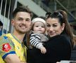 Petrolul - Poli Iași 2-1. Jucătorii au petrecut cu copiii FOTO Ionuț Iordache