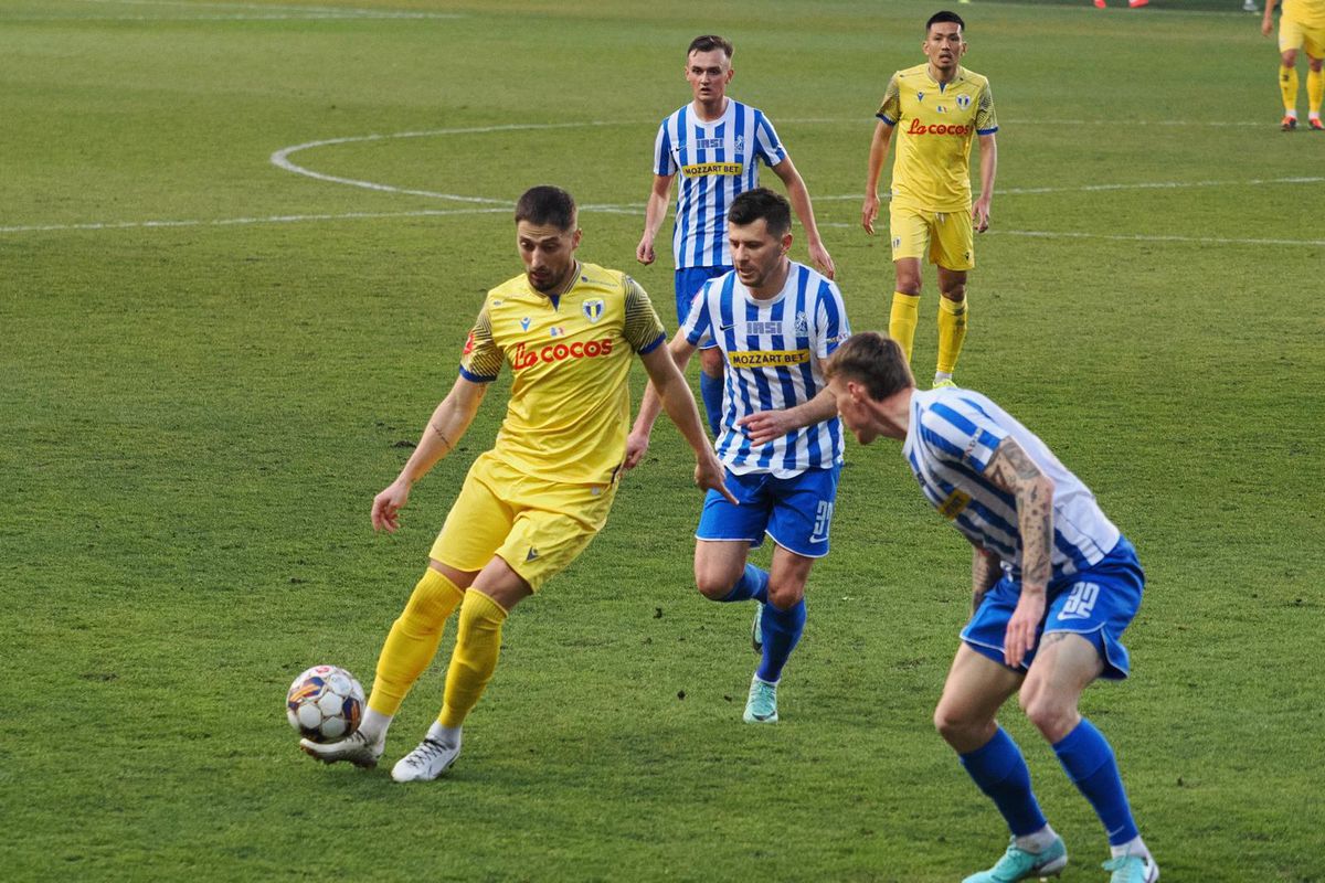 A răbufnit în studio după ce a văzut faza din Superligă: „Bă, se întâmplă lucruri! Nici pe vremea lui Ceaușescu nu era așa”