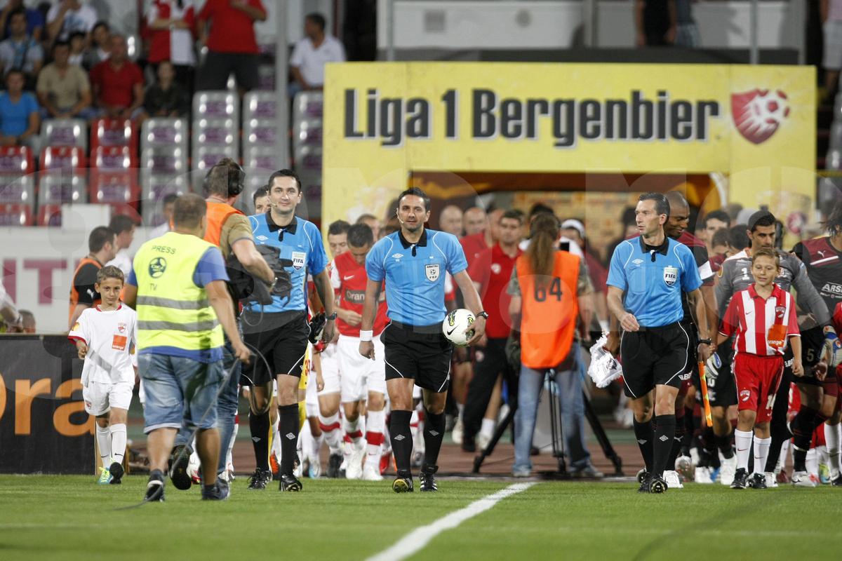 S-a retras Sebastian Colțescu, arbitrul numărul 1 all-time în Superliga: „Libertatea și demnitatea nu trebuie pierdute niciodată în viață”