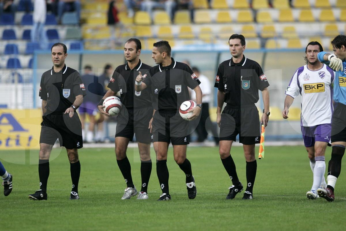 S-a retras Sebastian Colțescu, arbitrul numărul 1 all-time în Superliga: „Libertatea și demnitatea nu trebuie pierdute niciodată în viață”