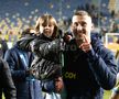 Petrolul - Poli Iași 2-1. Jucătorii au petrecut cu copiii FOTO Ionuț Iordache