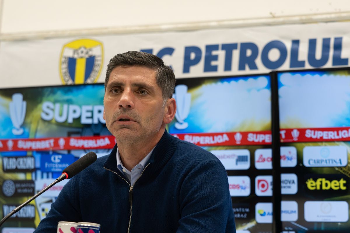 Petrolul - Poli Iași 2-1. Florin Pîrvu, în brațele soției