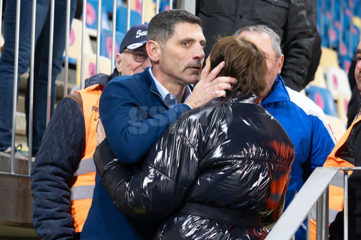 Petrolul - Poli Iași 2-1. Florin Pîrvu, în brațele soției