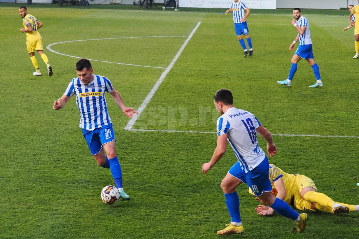 Leo Grozavu a răbufnit la conferință după Petrolul - Poli Iași: „Arbitraj ca pe timpuri la liga a treia”