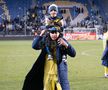 Petrolul - Poli Iași 2-1. Jucătorii au petrecut cu copiii FOTO Ionuț Iordache