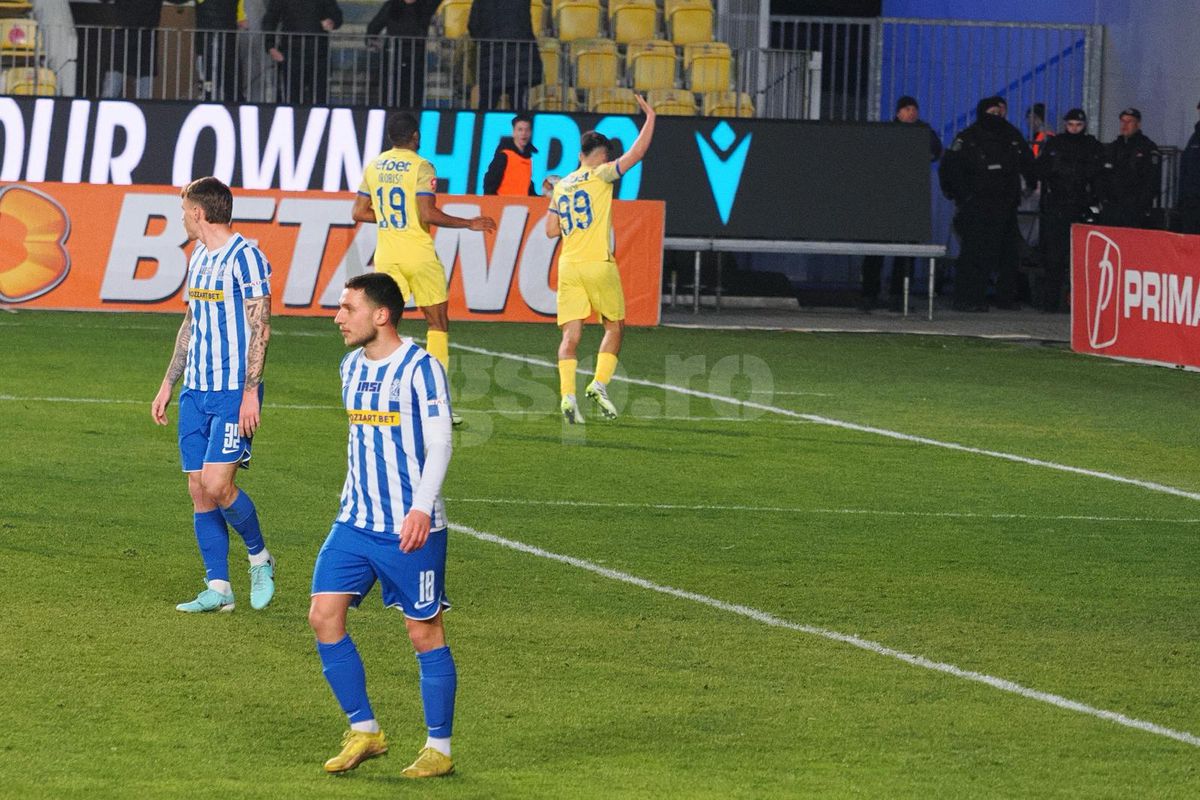 Altfel de știri de la Petrolul - Poli Iași 2-1 » Grădinița de acasă, arbitrii, „refacere” cu tobă și slănină + Andreea Hanca s-a accidentat