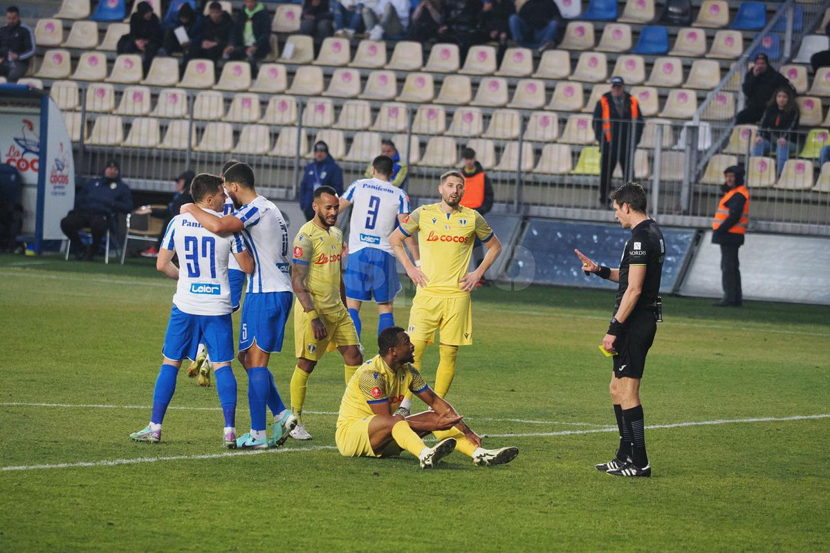 Leo Grozavu a răbufnit la conferință după Petrolul - Poli Iași: „Arbitraj ca pe timpuri la liga a treia”