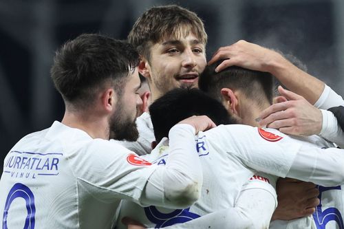 Victor Dican, în Dinamo - Farul 0-2. FOTO: farulconstanta.com