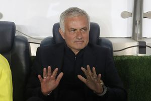 Jose Mourinho nu renunță la titlu » Fenerbahce a câștigat cu Kasimpasa și s-a apropiat de liderul Galatasaray