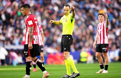 Meci întrerupt în La Liga! Arbitrul a explicat totul în raport: „În minutul 17, au început să strige...”