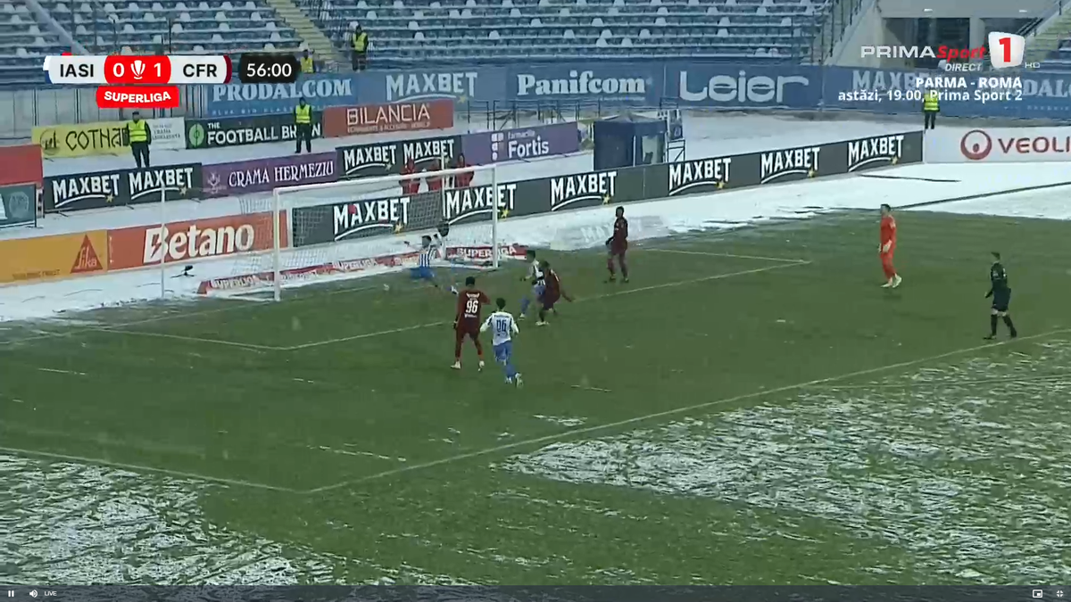 L-a exasperat pe Dan Petrescu! » Incredibil cum a ratat Postolachi în Poli Iași - CFR Cluj