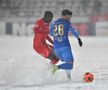 Gele în Gloria Buzău - FCSB, disputat pe ninsoare, foto: Cristi Preda / GSP // 16.02.2025